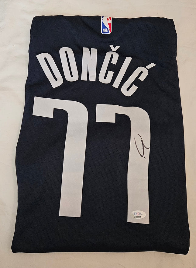 Luka Dončić Signed Dallas Mavericks Licensed Jersey #77